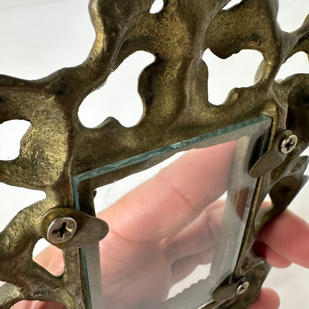 Vintage Ornate Small Picture Frame Heavy Metal Scrollwork Swing Arm‎ Glass